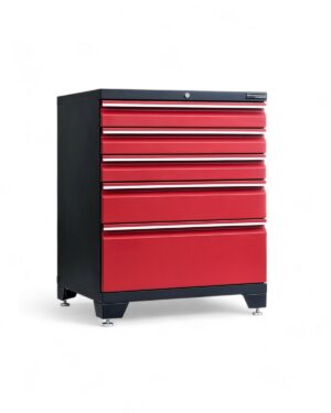 Verktygsskåp med 5 lådor röd, PRO mot vit bakgrund, med fyra mindre övre lådor och en större bottenlåda. Verktygslådan har en svart ram och vilar på justerbara fötter.