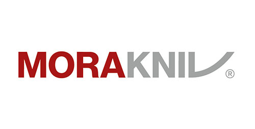 Logotyp för Morakniv med ordet "MORAKNIV" med "MORA" i rött och "KNIV" i grått, med en stiliserad knivbladsdesign som sträcker sig från "V".