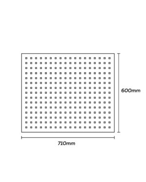 Verktygstavla PRO-SERIEN, med ett rektangulärt rutnät med små fyrkantiga hål, tar upp det mesta av utrymmet och mäter 710 mm på bredden och 600 mm på höjden.