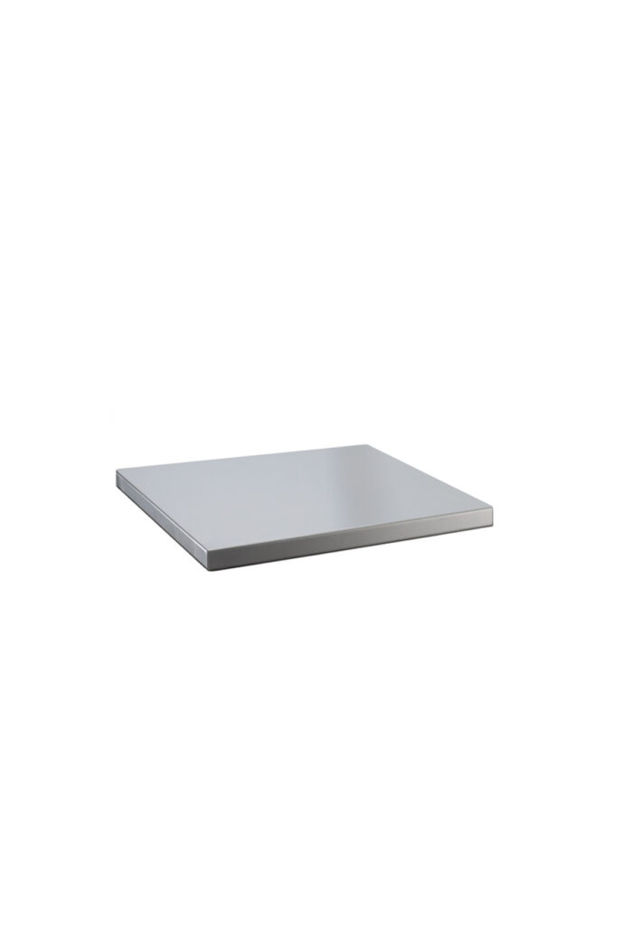 En rak rektangulär Bänkskiva rostfri 71cm PRO SERIES, med en metallisk silverfinish, visas mot en vit bakgrund, vilket framhäver dess släta, reflekterande yta och rena, skarpa kanter.