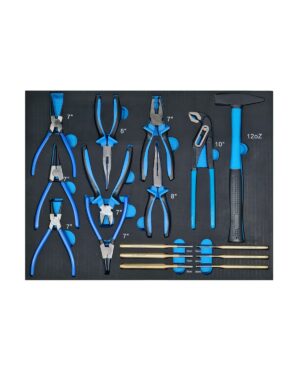 Verktygssats med olika tänger samt en hammare och olika dorn