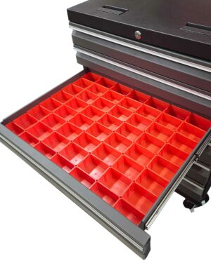 Verktygsvagn med sortimentlådor i utdragen låda i liten storlek