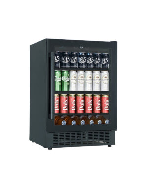 Ölkyl / Dryckeskyl 3 hyllor 135L svart, PRO, en svart dryckskylare med glasdörr, visar diverse burkar och flaskor över tre hyllor, med märken som Carlsberg och 805 blandat bland olika öl och läsk. Perfekt för en ÖlKyl-garageuppställning, denna kylare sticker ut mot en vanlig vit bakgrund.