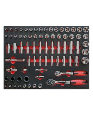 Verktygssats 275 delar är en verktygssats organiserad i en svart skumbricka med olika hylsnycklar och spärrnycklar med röda handtag. Verktygssats 275 delar erbjuder ett omfattande sortiment för mekaniska uppgifter, med verktyg snyggt ordnade efter storlek och typ.