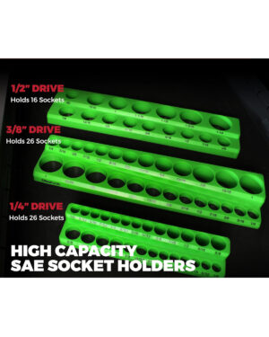 Bild på tre gröna uttagshållare märkta