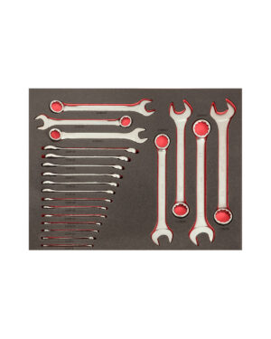 Verktygsvagn E87 13 lådor svart + 560 delar verktyg, BAHCO har en uppsättning silverfinished skiftnycklar, både med öppna ändar och kombinationstyper, arrangerade på en mörk skumskiva med röda konturer som framhäver slitsarna.